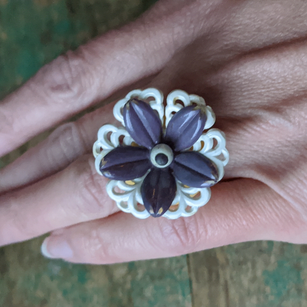 WHIMSY HOUSE I Vintage Adjustable Purple and Lacey White Flower Button Ring